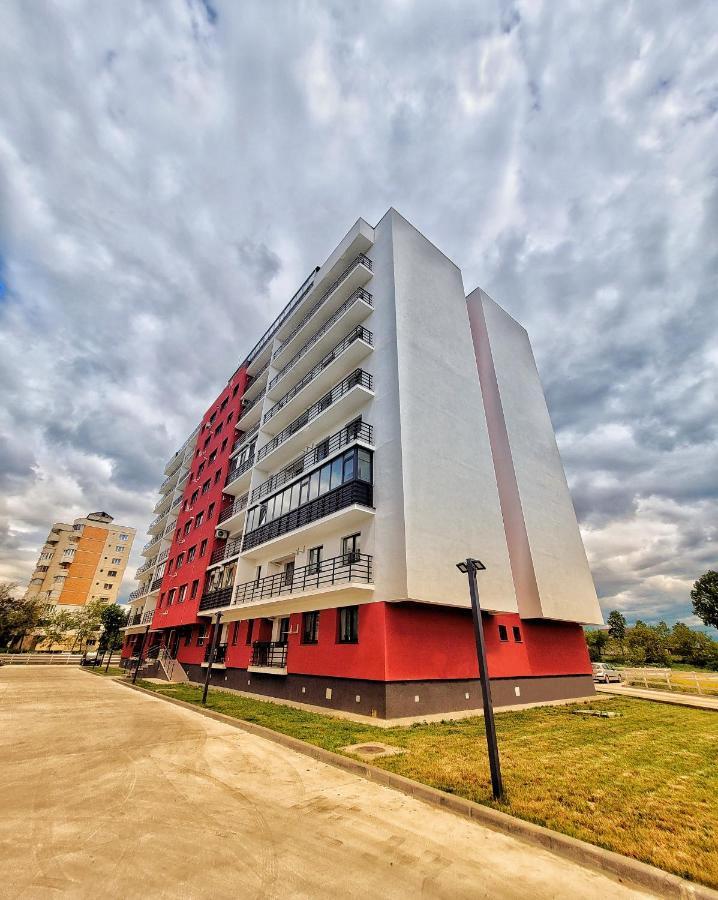 Apartament Delux Bacau Exterior photo